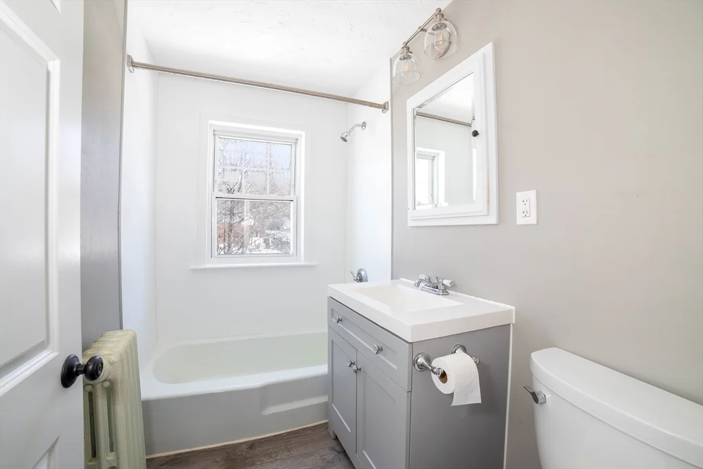 3 bed, 1 bath apartment for rent at 5 Maple Ave Unit 2, Oxford — photo 22 of 22