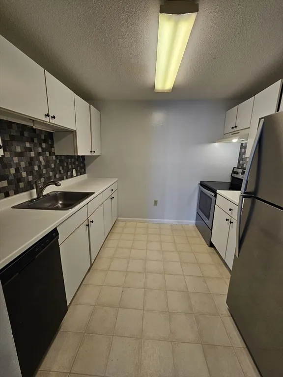 2 bed, 1 bath apartment for rent at 5 Marc Dr Unit 5A5, Plymouth — photo 16 of 24