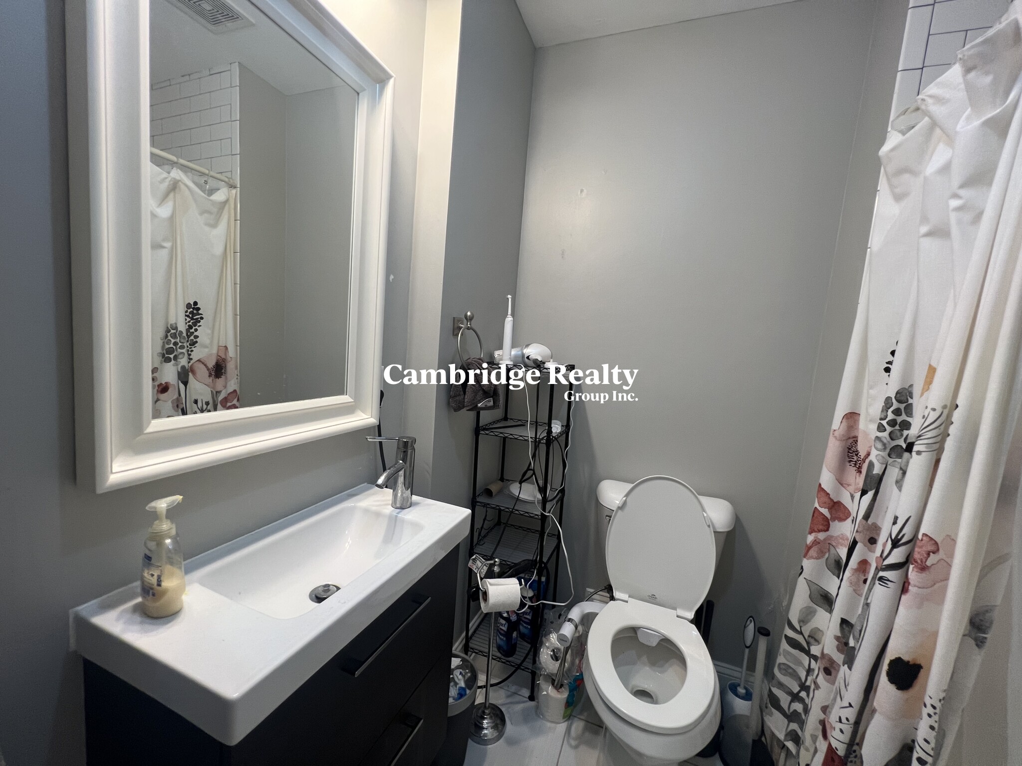 2 bed, 1 bath apartment for rent at 5 Marcella St Unit 1, Wellington-Harrington — photo 10 of 14