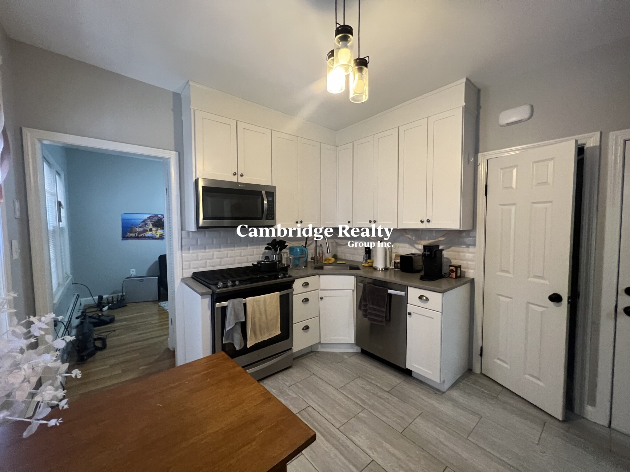 2 bed, 1 bath apartment for rent at 5 Marcella St Unit 1, Wellington-Harrington — photo 3 of 14