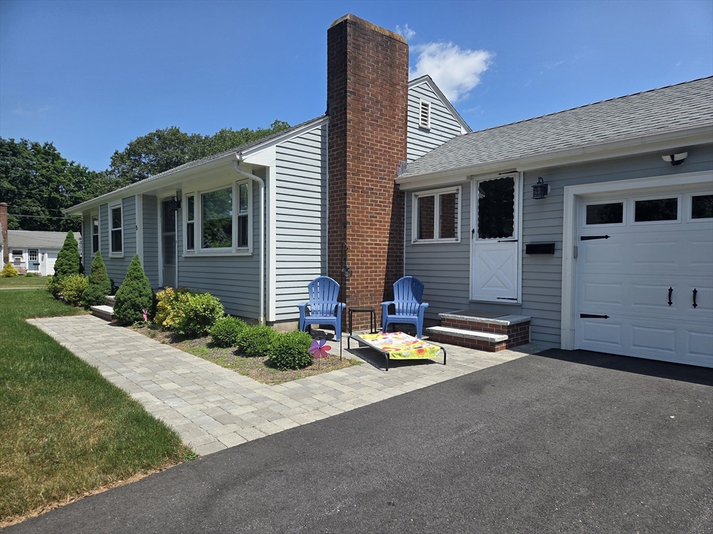 3 bed, 1 bath apartment for rent at 5 Mareldor St Unit 0, Hudson — photo 19 of 22