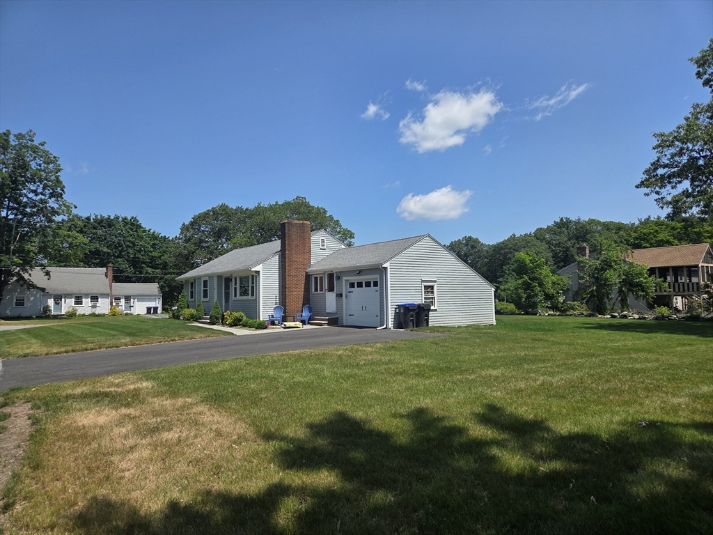 3 bed, 1 bath apartment for rent at 5 Mareldor St Unit 0, Hudson — photo 20 of 22