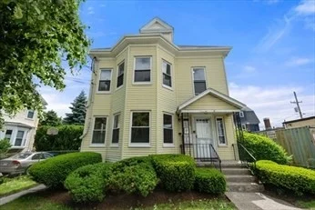 2 bed, 1 bath apartment for rent at 5 Marlboro St Unit 2, Belmont