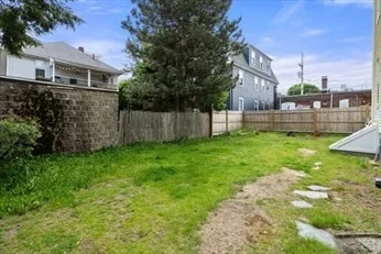 2 bed, 1 bath apartment for rent at 5 Marlboro St Unit 2, Belmont — photo 14 of 14