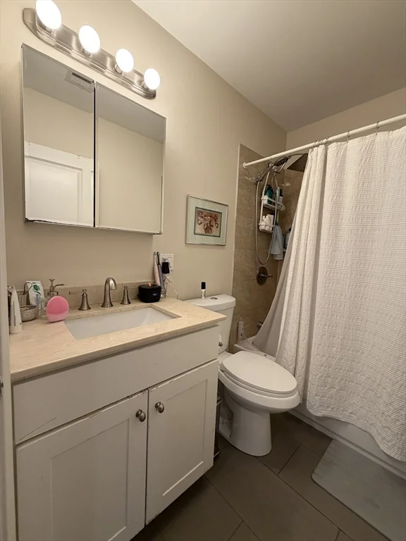 2 bed, 1 bath apartment for rent at 5 Marney St Unit 2, Kendall Square — photo 8 of 9