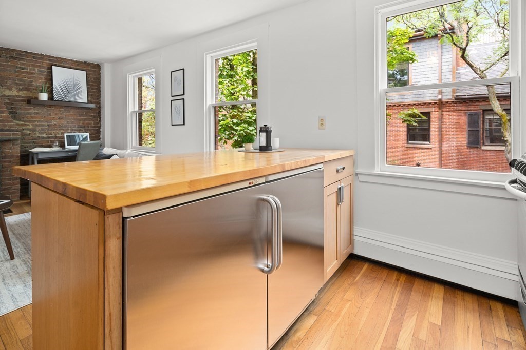 1 bed, 1 bath apartment for rent at 5 Melrose St Unit 3, Back Bay — photo 9 of 20
