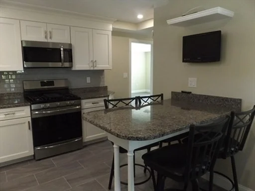 2 bed, 2 bath apartment for rent at 5 Milan Ave Unit 5, Woburn — photo 4 of 30