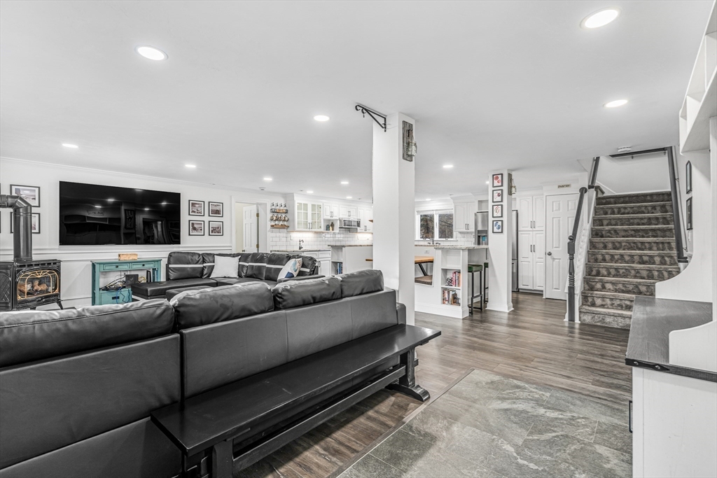 3 bed, 2 bath apartment for rent at 5 Mill St Unit 1, Northborough — photo 3 of 25