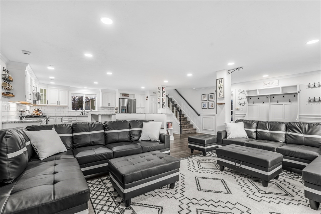 3 bed, 2 bath apartment for rent at 5 Mill St Unit 1, Northborough — photo 6 of 25