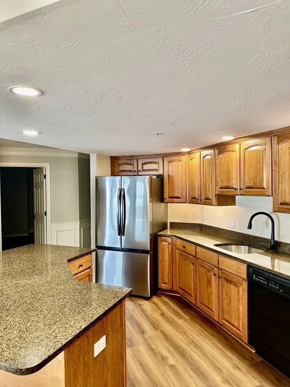 2 bed, 2 bath apartment for rent at 5 Mission Unit 101, Chelmsford — photo 2 of 17