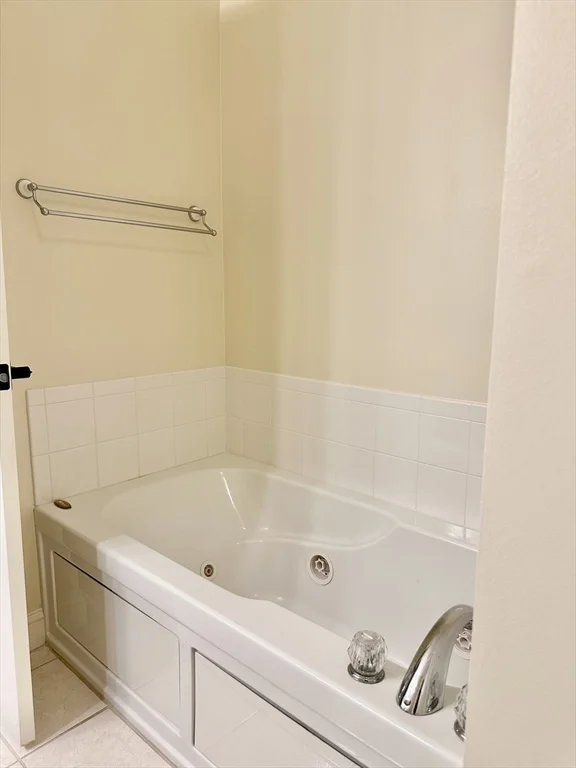 2 bed, 2 bath apartment for rent at 5 Mission Unit 101, Chelmsford — photo 9 of 17