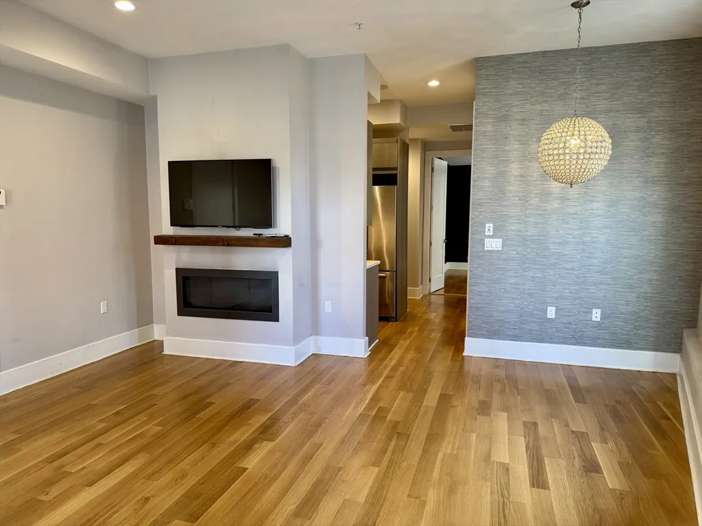 1 bed, 1 bath apartment for rent at 5 Mohawk St Unit 1, South Boston — photo 3 of 10