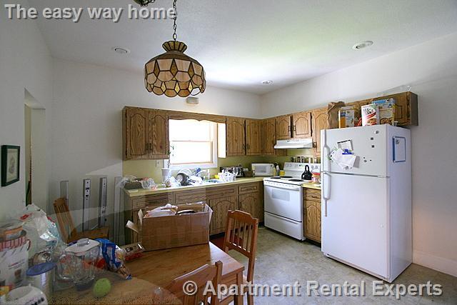3 bed, 1 bath apartment for rent at 5 Mossland St Unit 1, Porter Square — photo 4 of 9