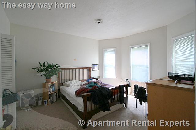 3 bed, 1 bath apartment for rent at 5 Mossland St Unit 1, Porter Square — photo 5 of 9