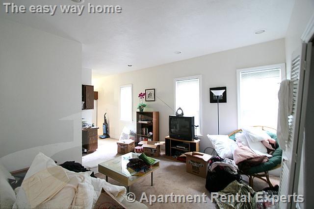 3 bed, 1 bath apartment for rent at 5 Mossland St Unit 1, Porter Square — photo 2 of 9
