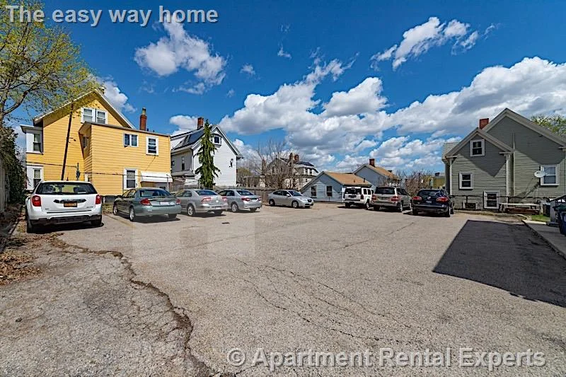 3 bed, 1 bath apartment for rent at 5 Munroe St Unit 3, Union Square — photo 9 of 9