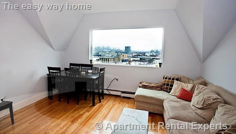 3 bed, 1 bath apartment for rent at 5 Munroe St Unit 3, Union Square — photo 2 of 9