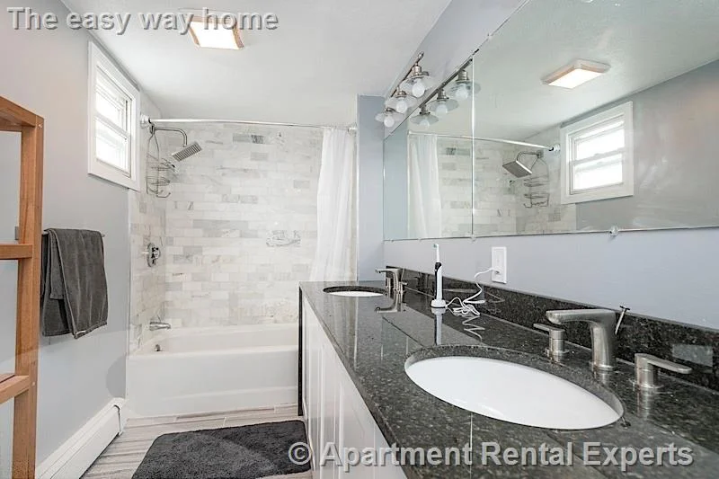 3 bed, 1 bath apartment for rent at 5 Munroe St Unit 3, Union Square — photo 4 of 9