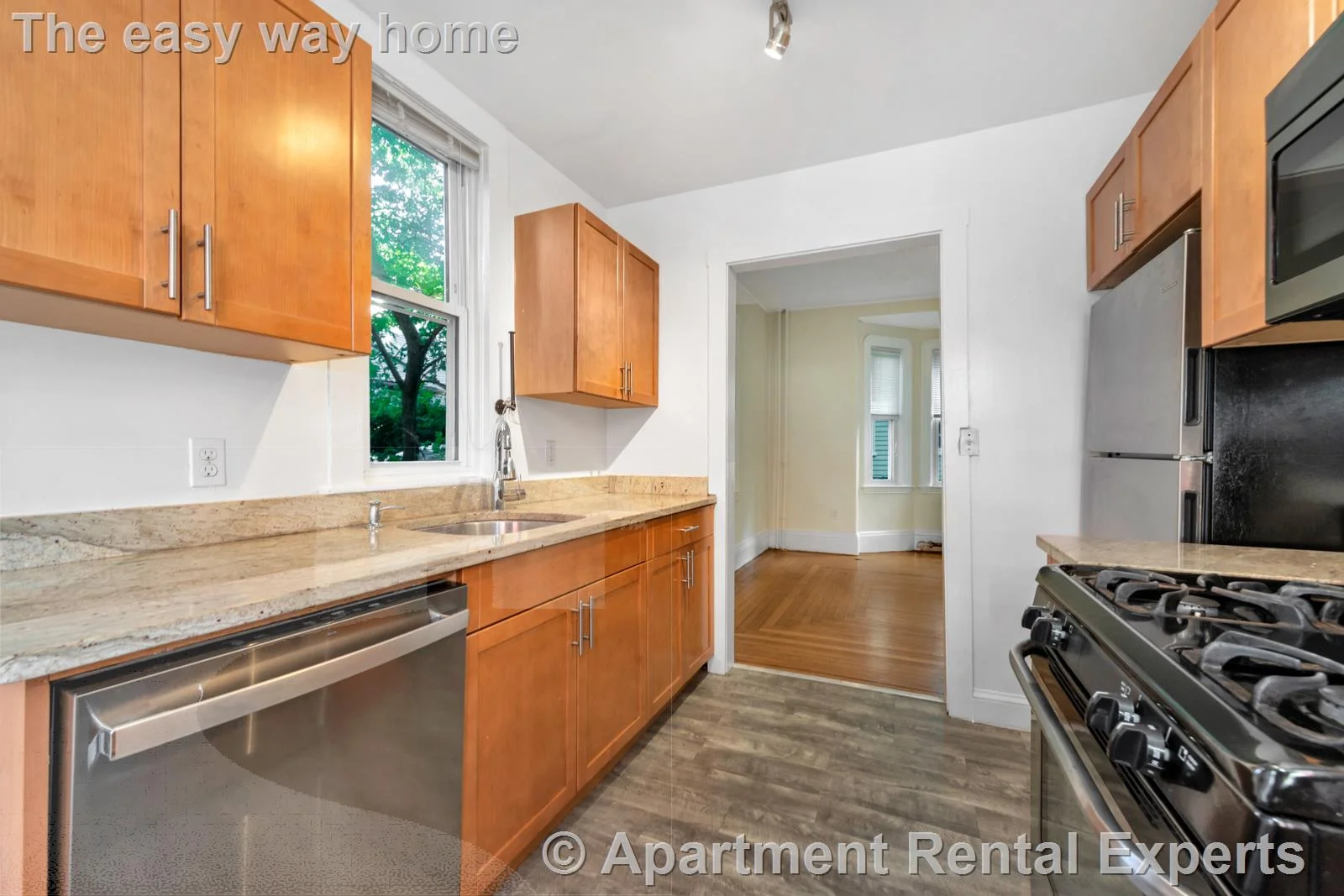5 bed, 4+ bath apartment for rent at 5 Murdock Ter, Brighton — photo 2 of 26
