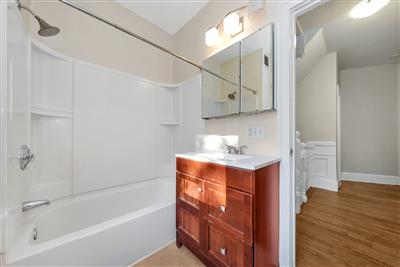 5 bed, 4 bath apartment for rent at 5 Murdock Ter Unit 2, Brighton — photo 18 of 26