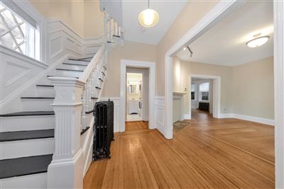 5 bed, 4 bath apartment for rent at 5 Murdock Ter Unit 2, Brighton — photo 5 of 26