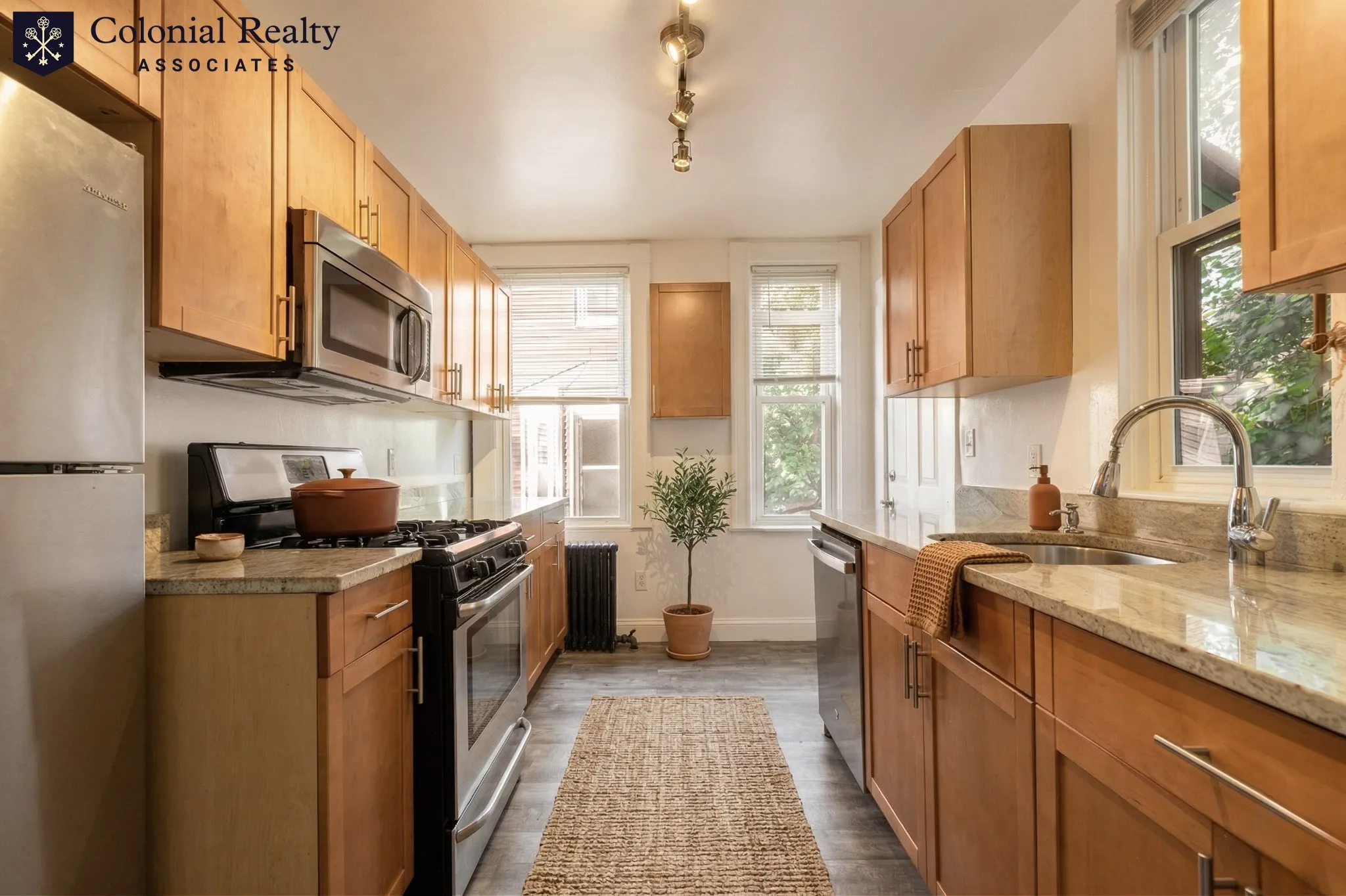 5 bed, 4 bath apartment for rent at 5 Murdock Ter Unit 5, Brighton — photo 8 of 18