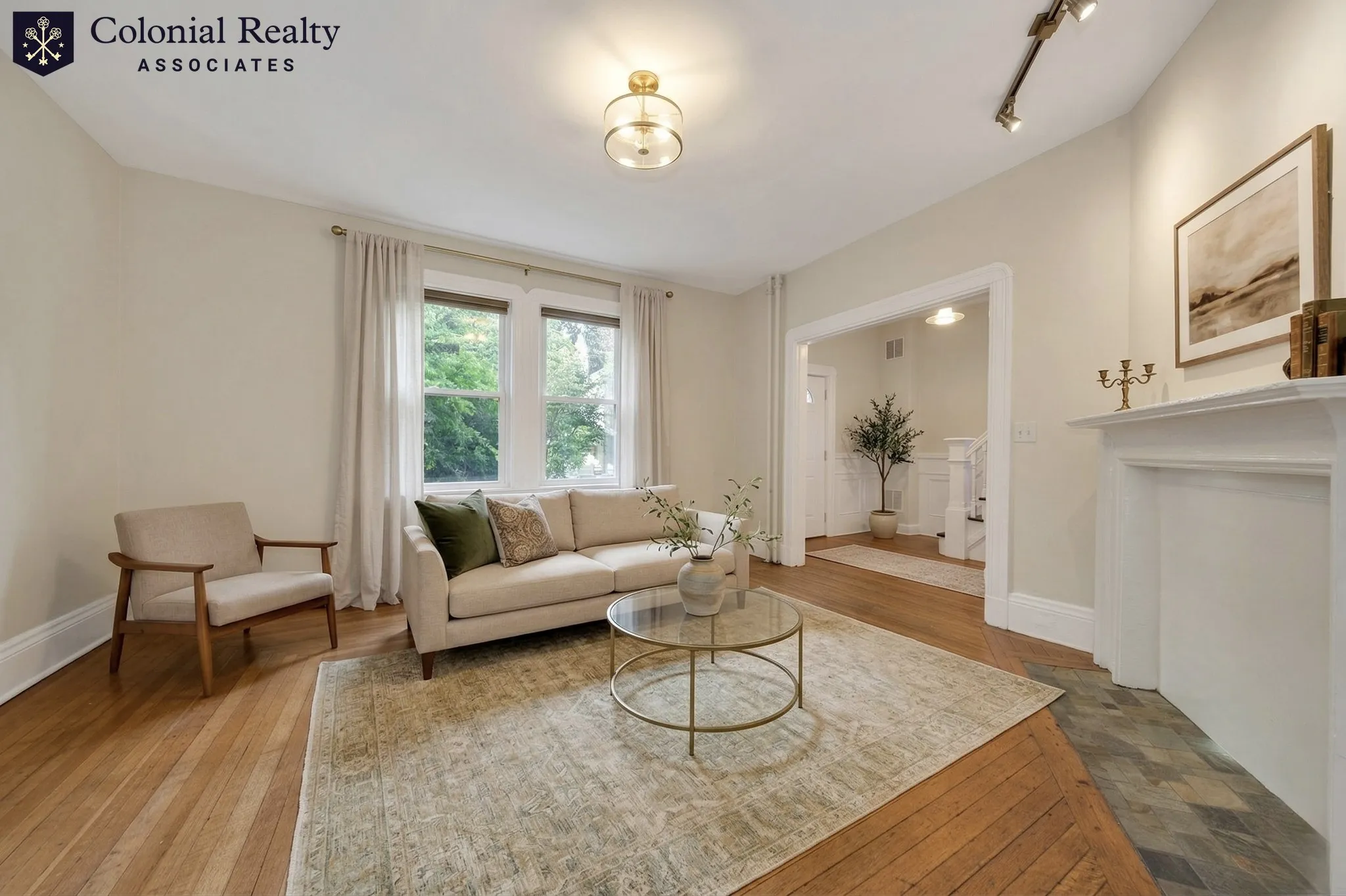 5 bed, 4 bath apartment for rent at 5 Murdock Ter Unit 5, Brighton — photo 3 of 18