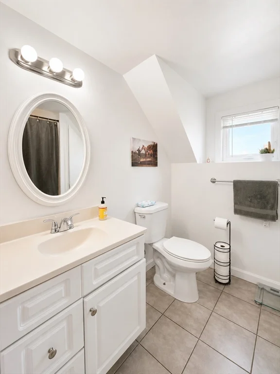 2 bed, 1 bath apartment for rent at 5 Myrtle St Unit 3, Saugus — photo 14 of 15