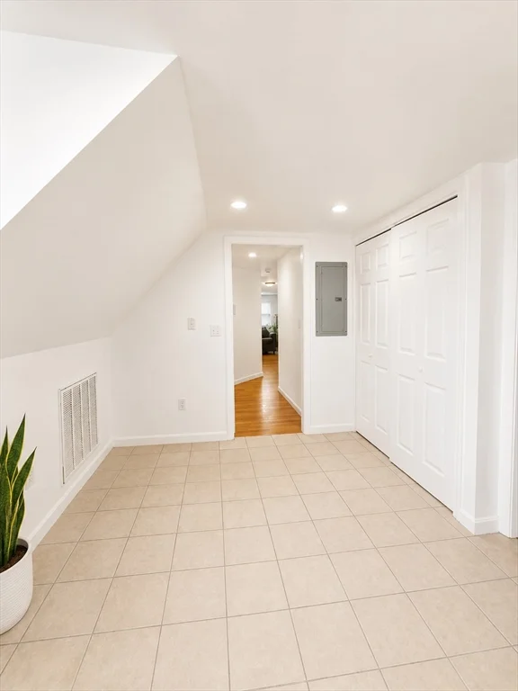 2 bed, 1 bath apartment for rent at 5 Myrtle St Unit 3, Saugus — photo 6 of 15