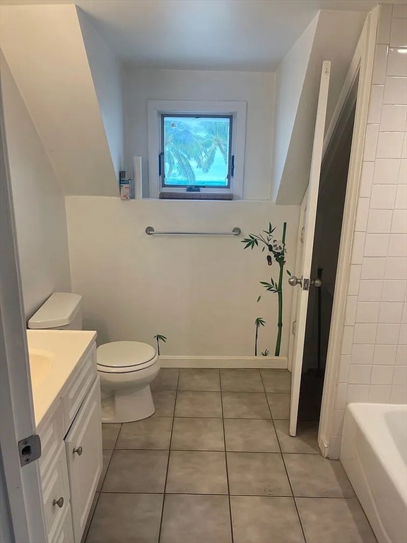2 bed, 1 bath apartment for rent at 5 Myrtle St Unit 7, Saugus — photo 4 of 11