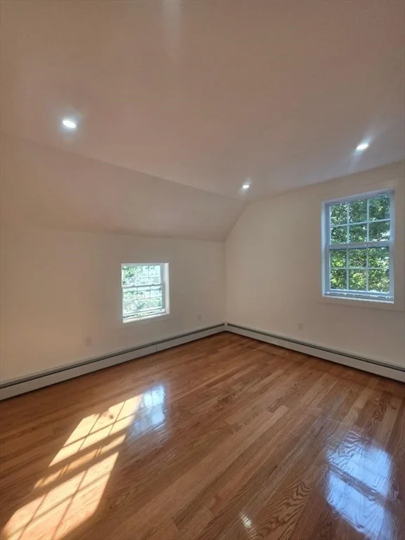 4 bed, 2 bath apartment for rent at 5 N Central Ave Unit 5, Wollaston — photo 12 of 17