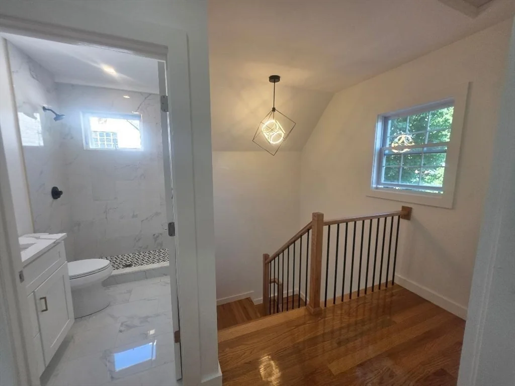 4 bed, 2 bath apartment for rent at 5 N Central Ave Unit 5, Wollaston — photo 8 of 17