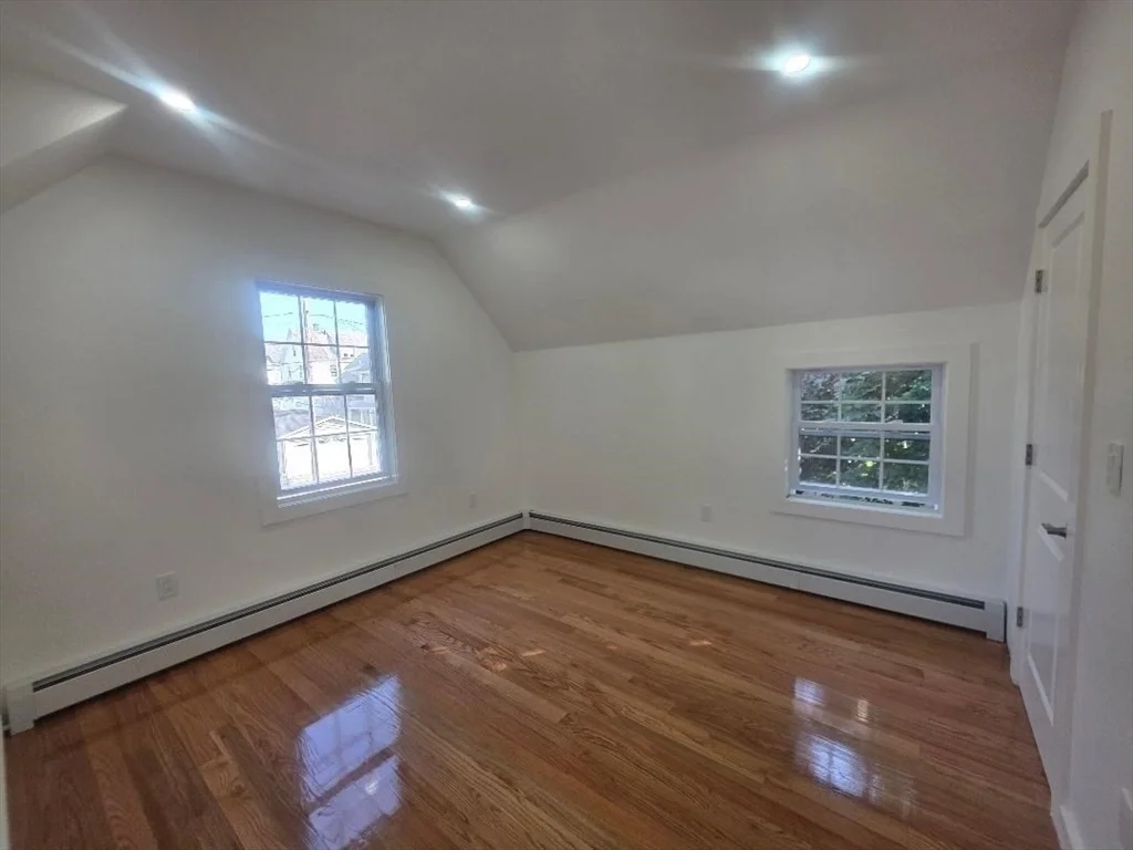 4 bed, 2 bath apartment for rent at 5 N Central Ave Unit 5, Wollaston — photo 11 of 17