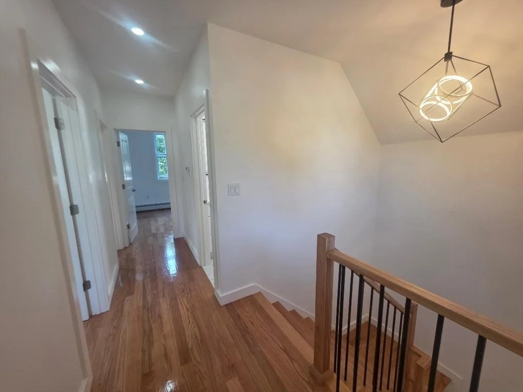 4 bed, 2 bath apartment for rent at 5 N Central Ave Unit 5, Wollaston — photo 7 of 17