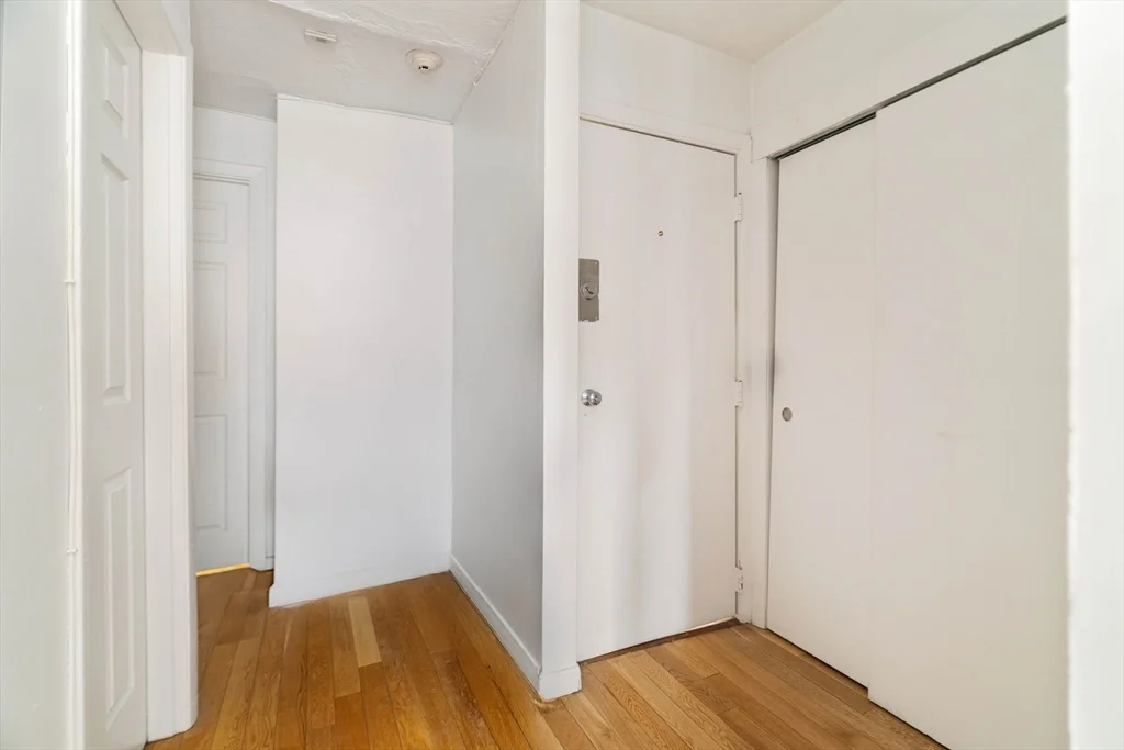 2 bed, 1 bath apartment for rent at 5 N Margin St Unit 10, North End — photo 3 of 14