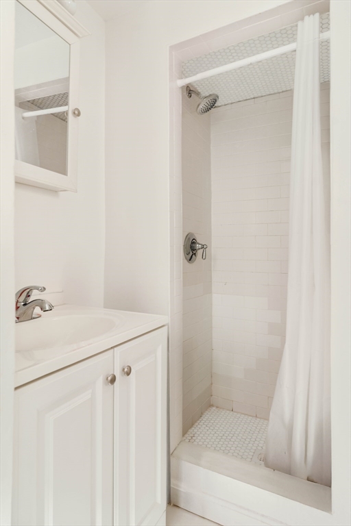 Studio bed, 1 bath apartment for rent at 5 North Margin St Unit 1R, North End — photo 4 of 13