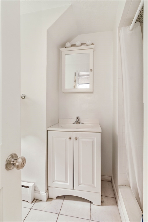 Studio bed, 1 bath apartment for rent at 5 North Margin St Unit 1R, North End — photo 3 of 13