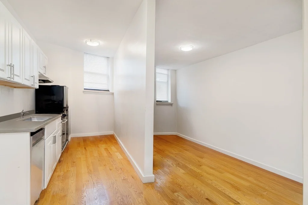 Studio bed, 1 bath apartment for rent at 5 N Margin St Unit 2, North End — photo 2 of 12