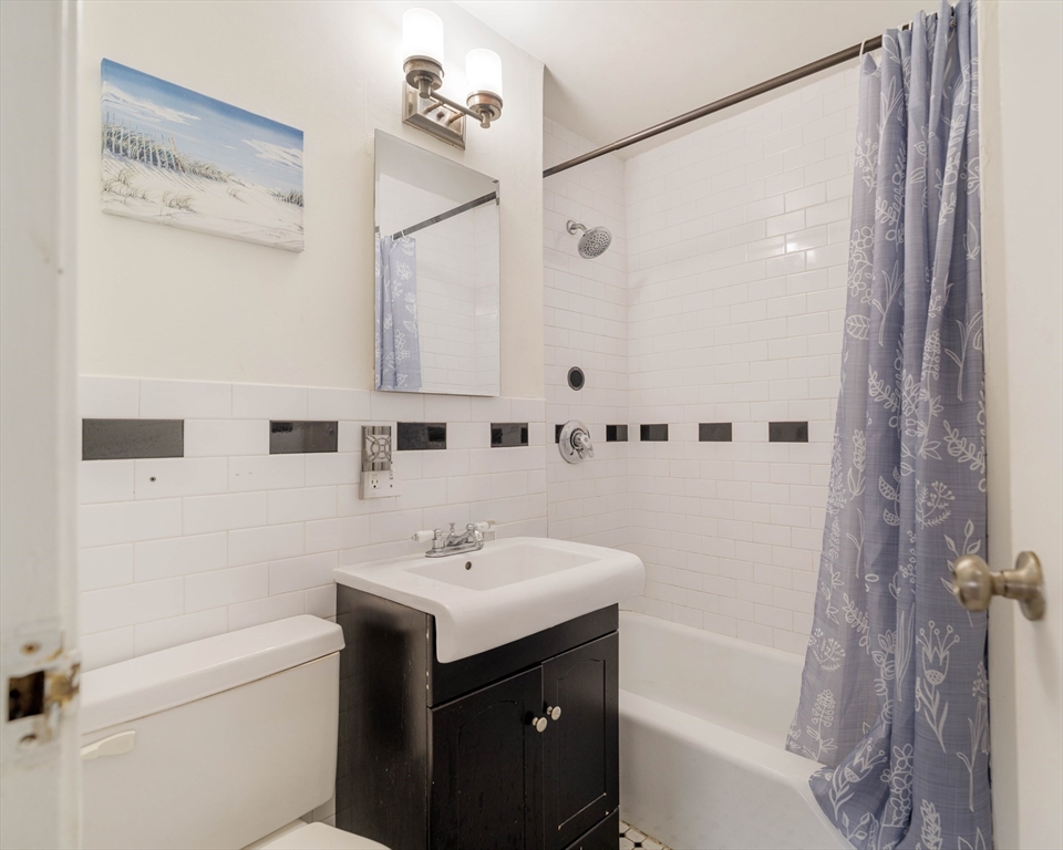 2 bed, 1 bath apartment for rent at 5 North Margin St Unit 3, North End — photo 7 of 14