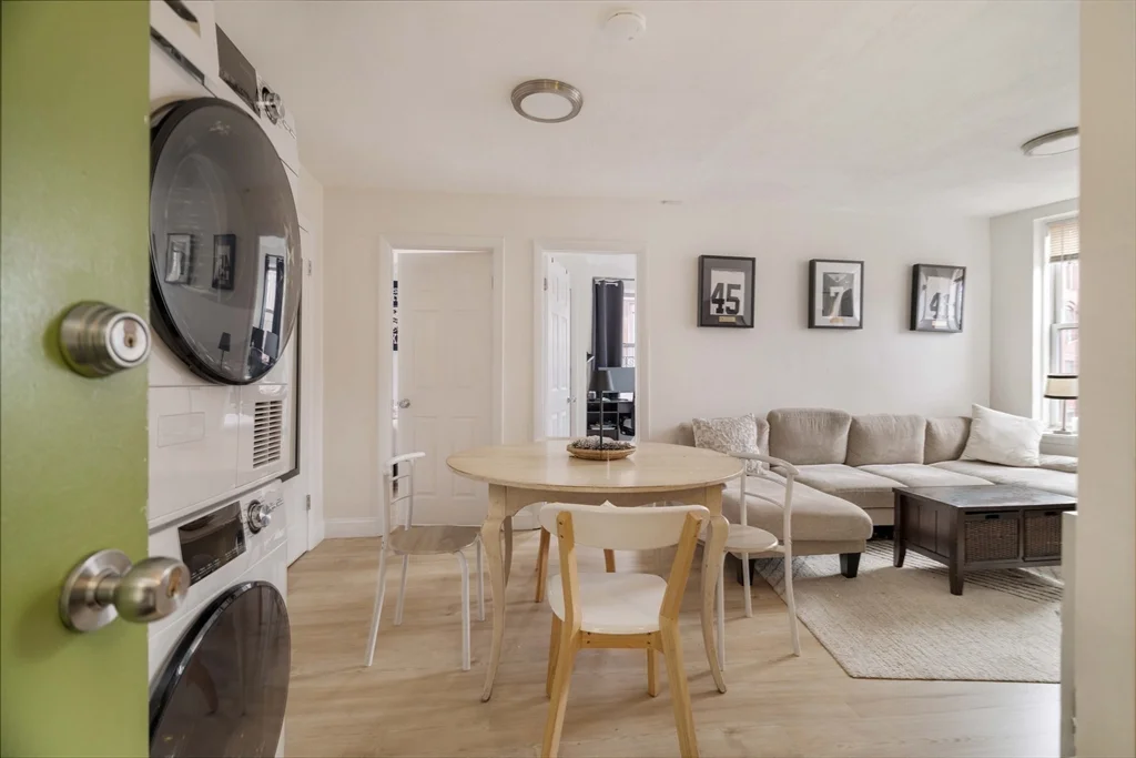 3 bed, 1 bath apartment for rent at 5 North Margin St Unit 9, North End — photo 2 of 17