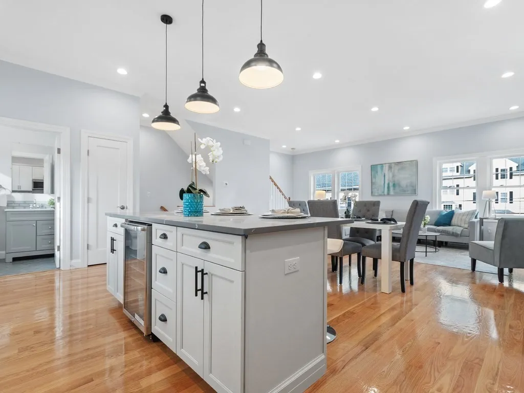 4 bed, 3.5 bath apartment for rent at 5 Naviens Ln Unit 2, Bleachery — photo 3 of 25