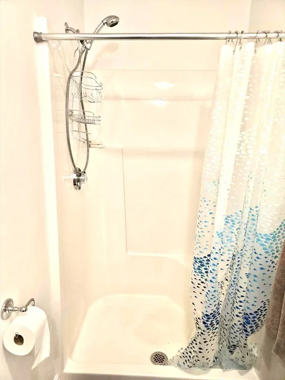 1 bed, 1 bath apartment for rent at 5 Nelson Circle Unit 20, Middleton — photo 8 of 10