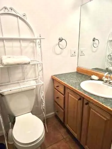 1 bed, 1 bath apartment for rent at 5 Nelson Circle Unit 20, Middleton — photo 7 of 10