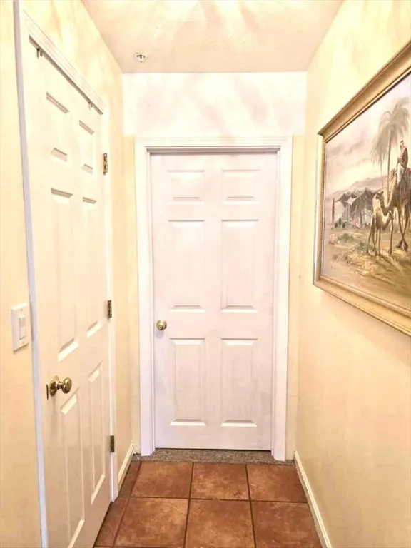 1 bed, 1 bath apartment for rent at 5 Nelson Circle Unit 20, Middleton — photo 3 of 10