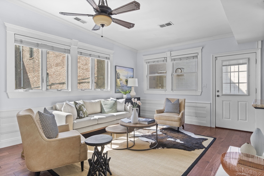 2 bed, 2 bath apartment for rent at 5 Newhill Pl Unit 2, South Boston — photo 1 of 16
