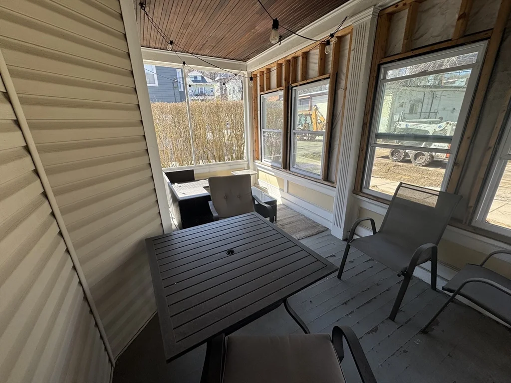 2 bed, 2 bath apartment for rent at 5 Oak Square Ave Unit 1, Brighton — photo 14 of 15