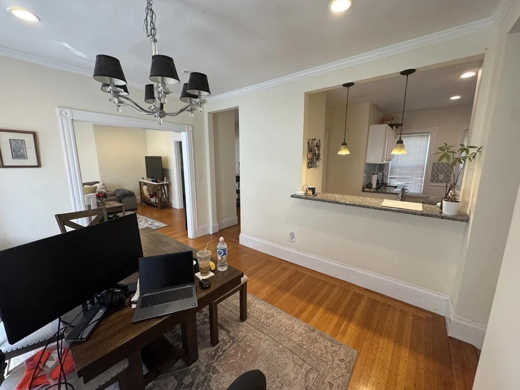 2 bed, 2 bath apartment for rent at 5 Oak Square Ave Unit 1, Brighton — photo 7 of 15