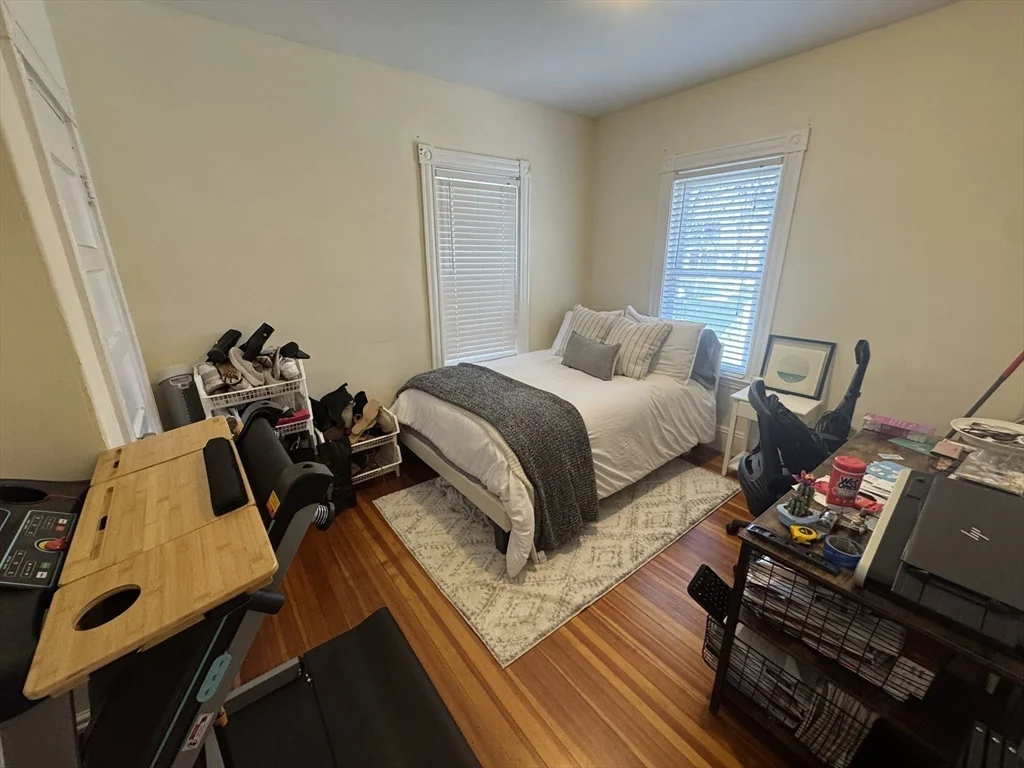 2 bed, 2 bath apartment for rent at 5 Oak Square Ave Unit 1, Brighton — photo 11 of 15