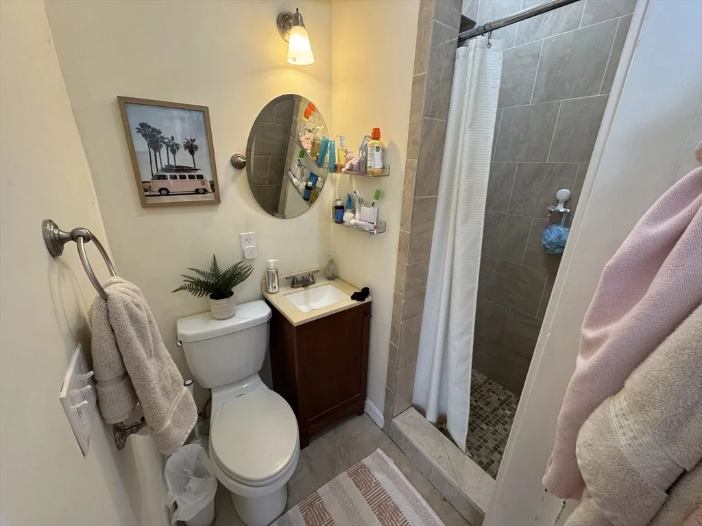 2 bed, 2 bath apartment for rent at 5 Oak Square Ave Unit 1, Brighton — photo 10 of 15