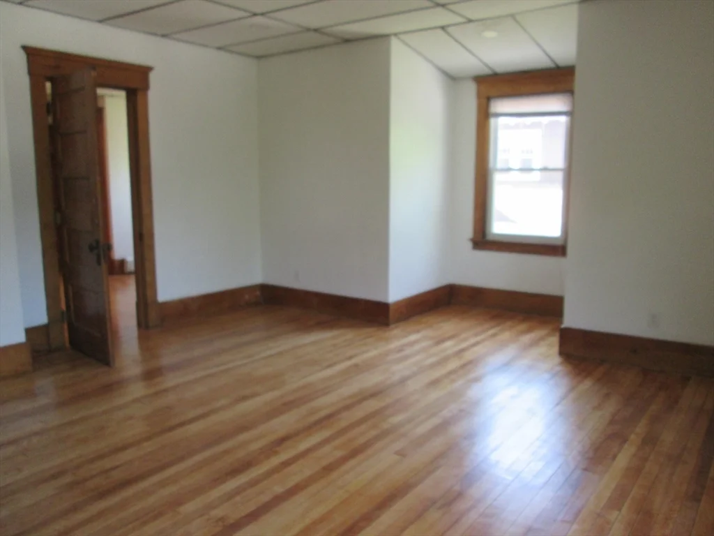 2 bed, 1 bath apartment for rent at 5 Oberlin St Unit 2, Worcester — photo 15 of 23